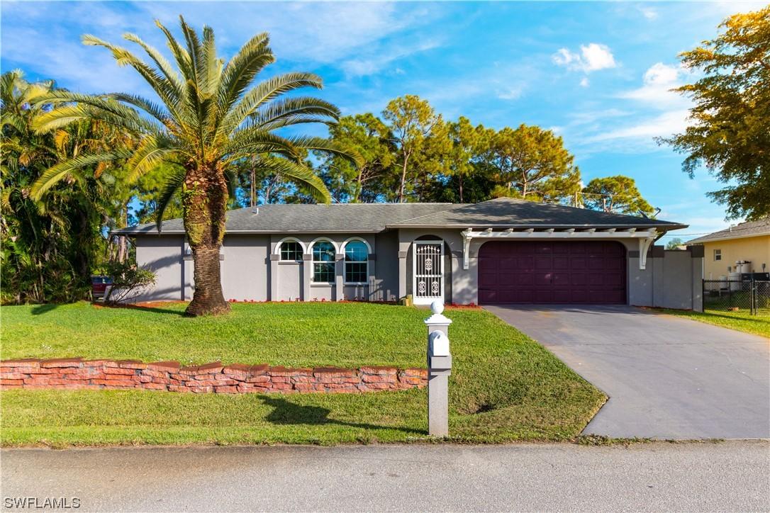 18319 Heather Rd., Fort Myers, FL 33967
