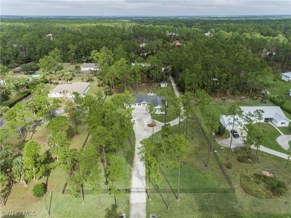 4641 1st Ave., Naples, FL 34119