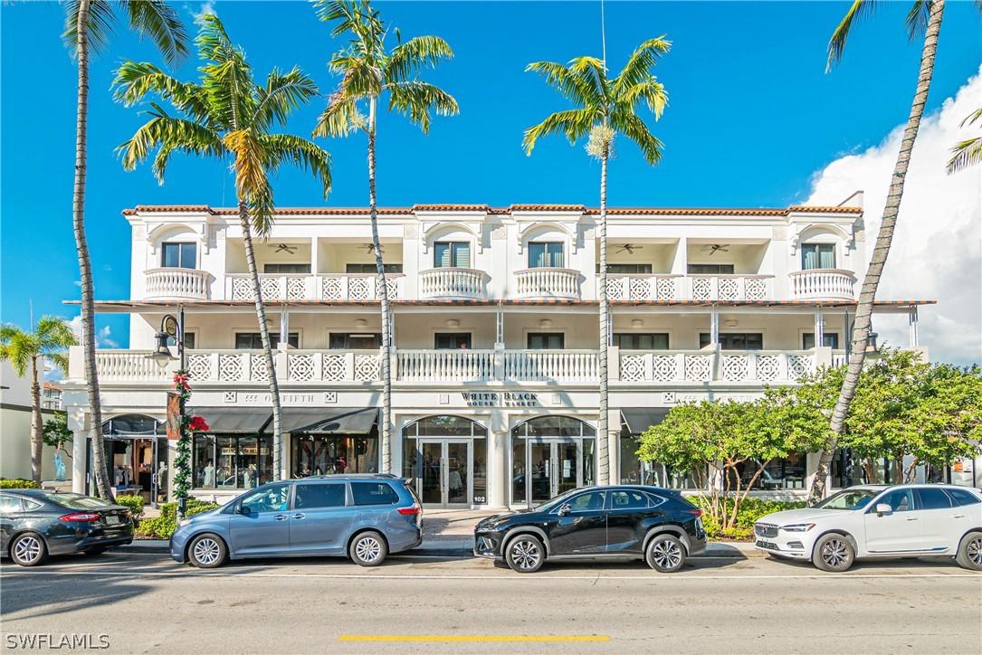 555 5th Ave. #PH-1, Naples, FL 34102