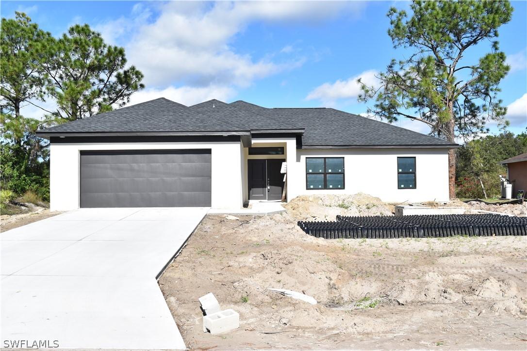 2618 Helen Cir., Lehigh Acres, FL 33971