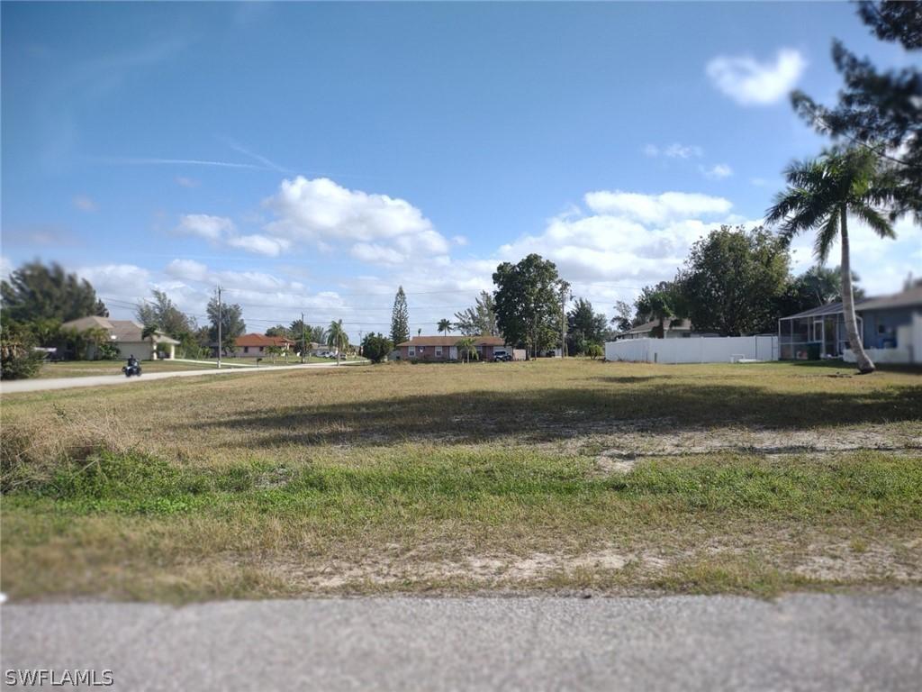 1913 NE 3rd Ct., Cape Coral, FL 33909