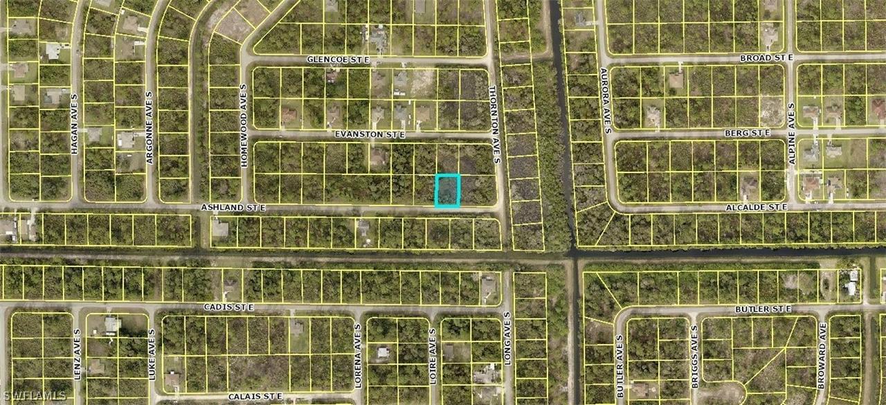 859 Ashland St., Lehigh Acres, FL 33974