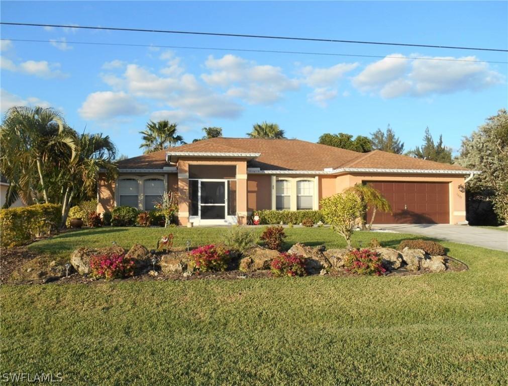 1633 SW 12th Ln., Cape Coral, FL 33991