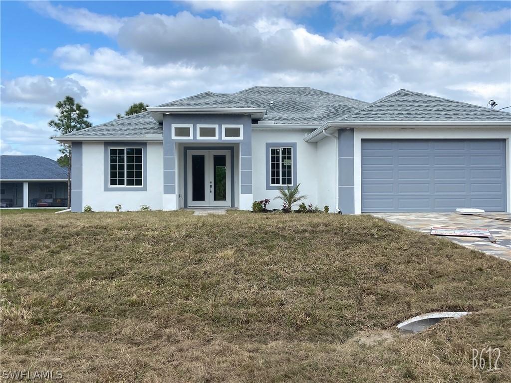839 Chantilly St., Lehigh Acres, FL 33974