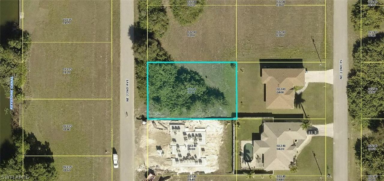 2211 NE 22nd Ave., Cape Coral, FL 33909