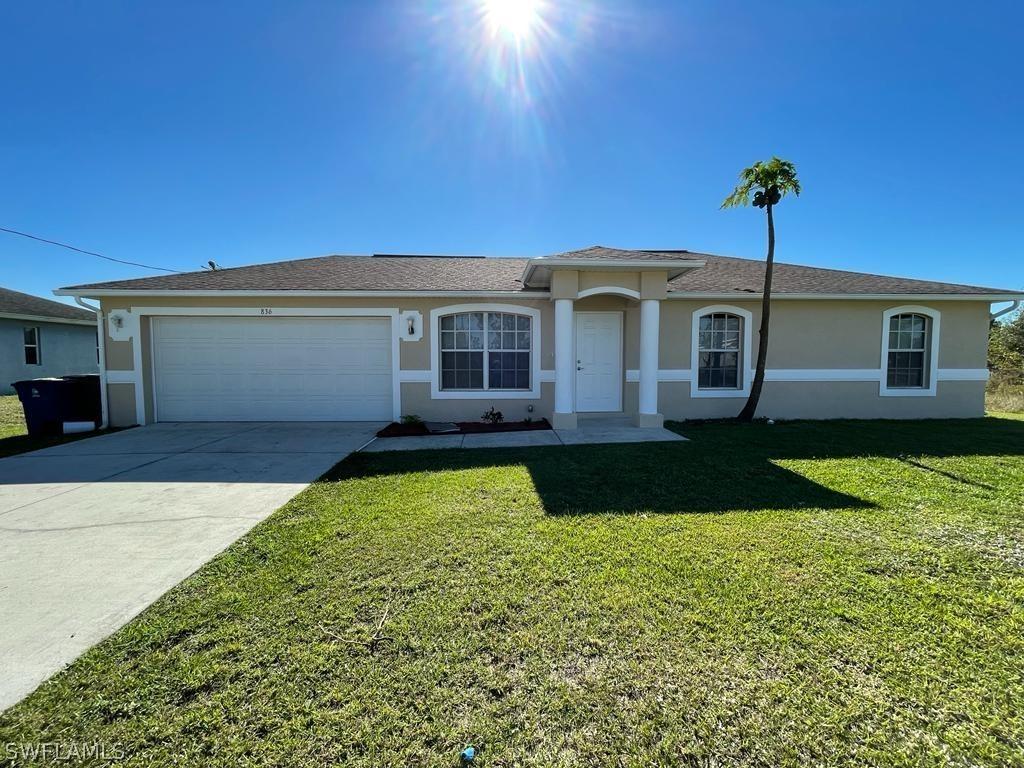 836 Foxtail St., Lehigh Acres, FL 33974