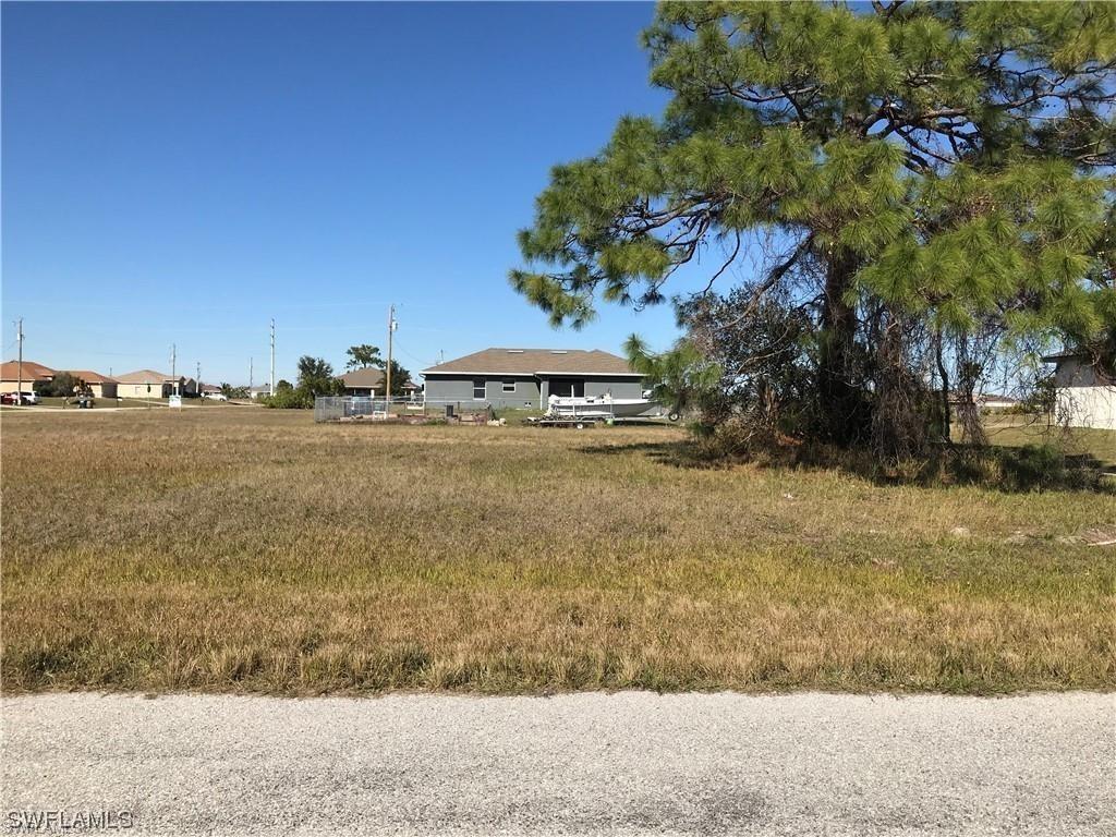 1101 NW 22nd Ter., Cape Coral, FL 33993