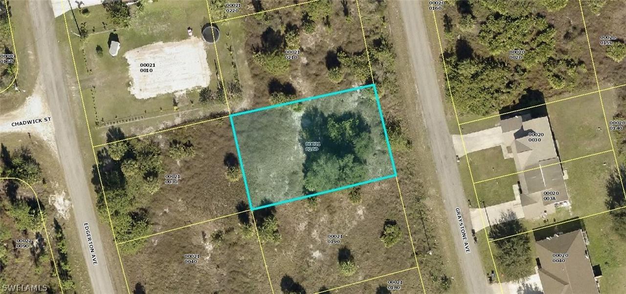 954 Graystone Ave., Lehigh Acres, FL 33936