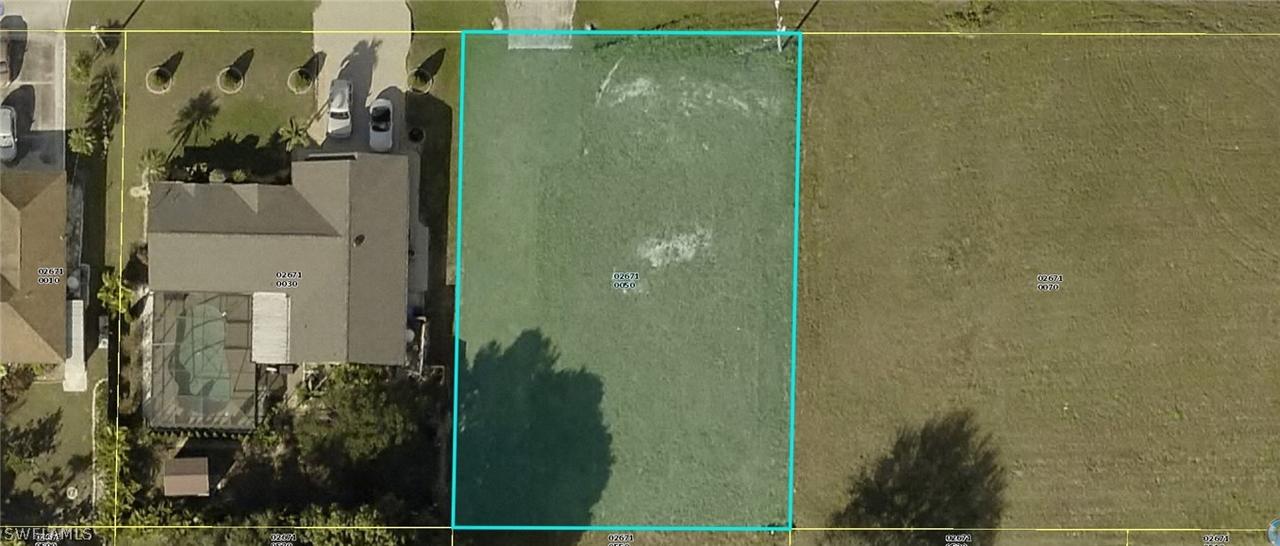 220 NW 10th Ter., Cape Coral, FL 33993