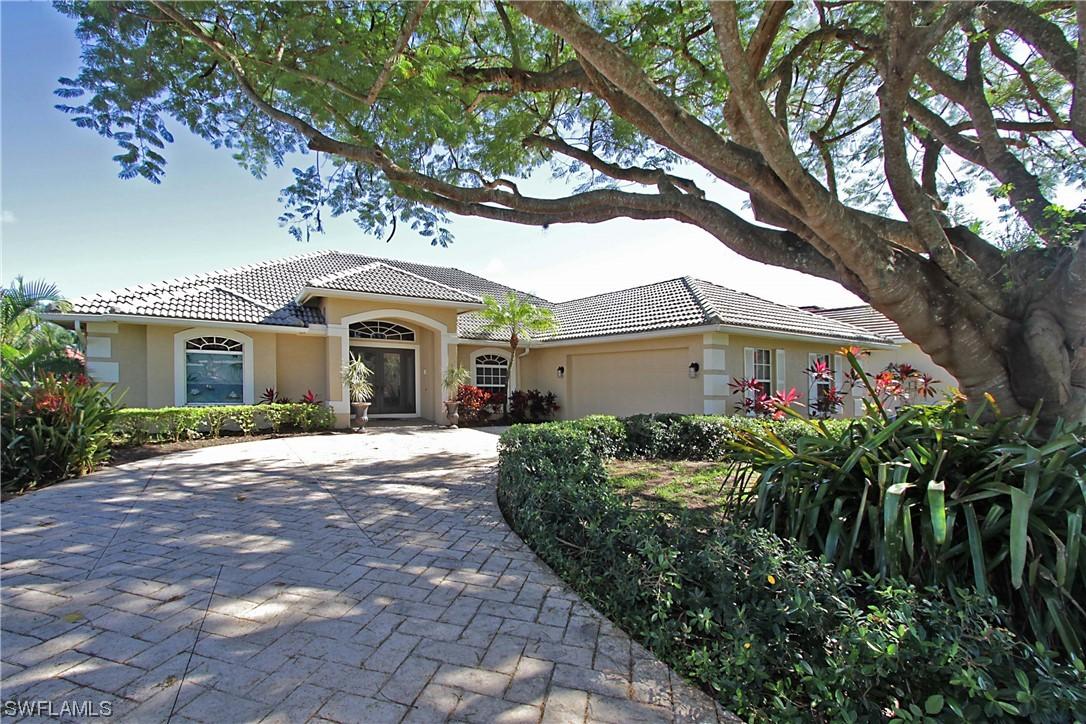 28399 Del Lago Way, Bonita Springs, FL 34135