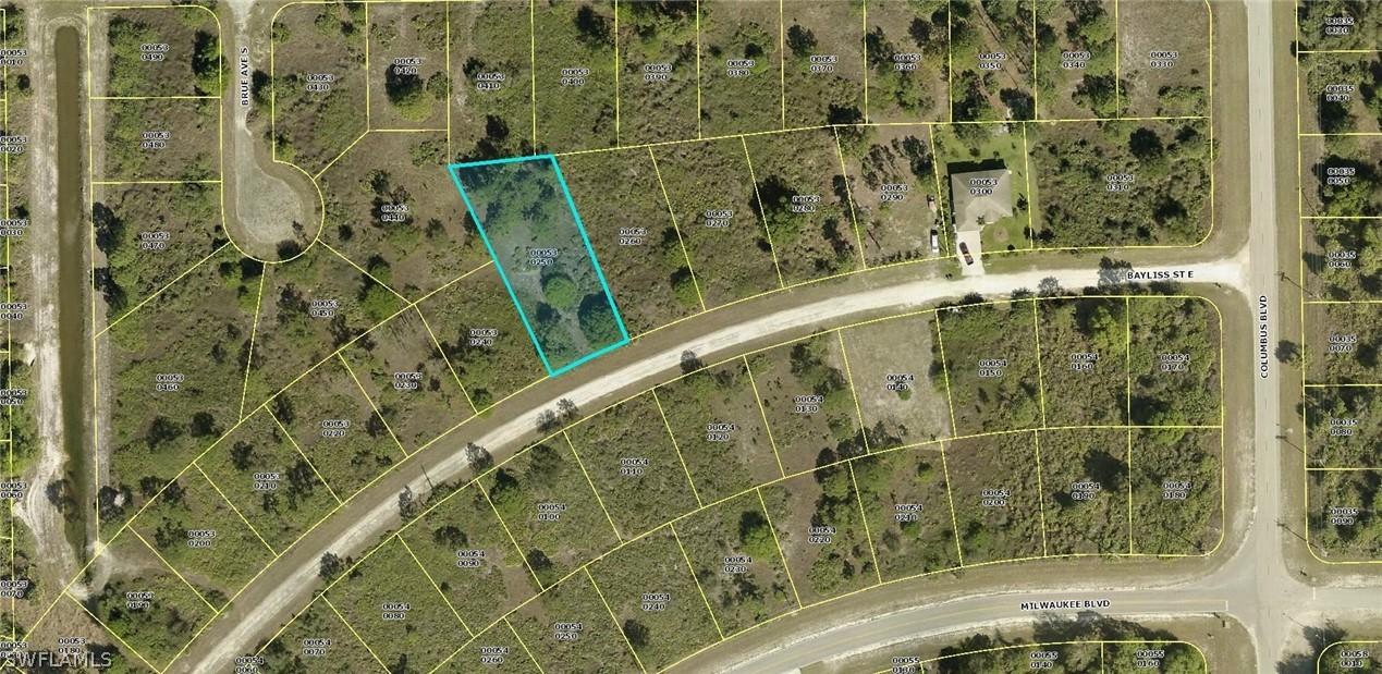 1157 Bayliss St., Lehigh Acres, FL 33974