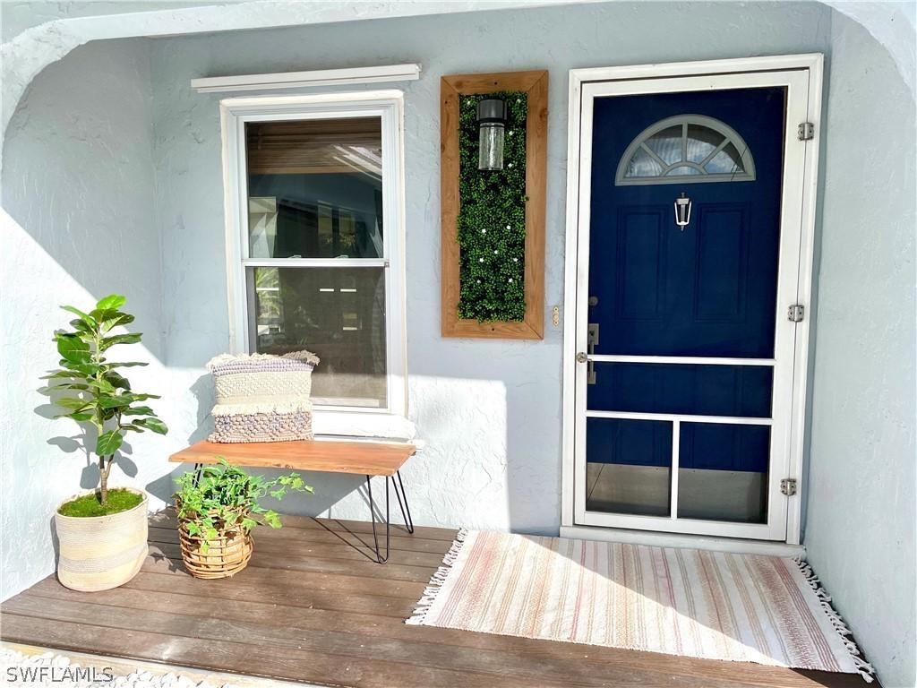 1011 SE 4th Pl., Cape Coral, FL 33990