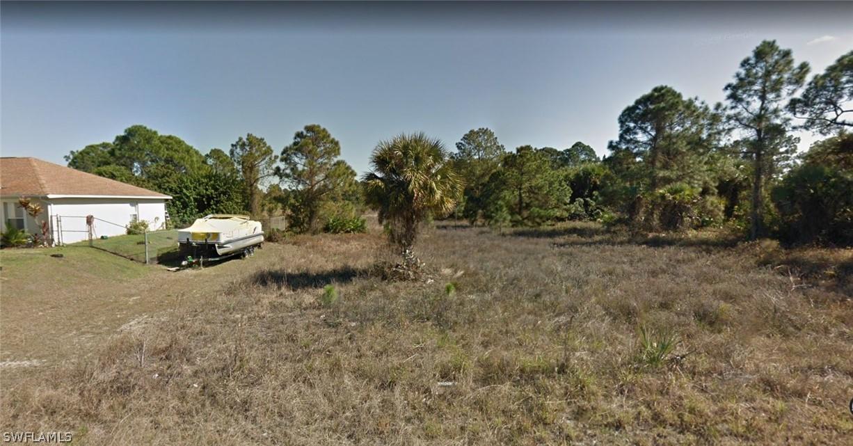 459 Majors Ave., Lehigh Acres, FL 33974