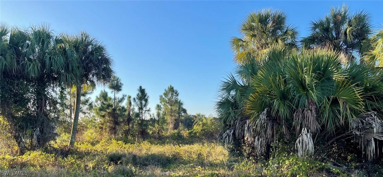 000 24th Ave., Naples, FL 34120