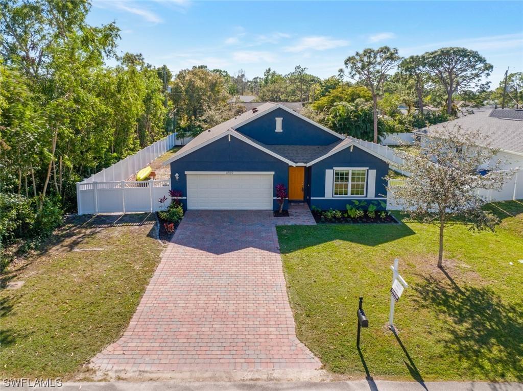 4559 Catalina Ln., Bonita Springs, FL 34134