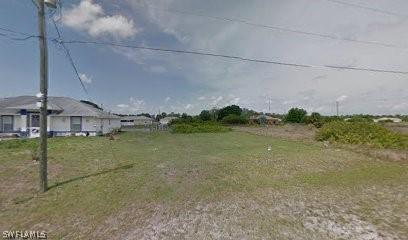 1021 Chaplin Ave., Lehigh Acres, FL 33971