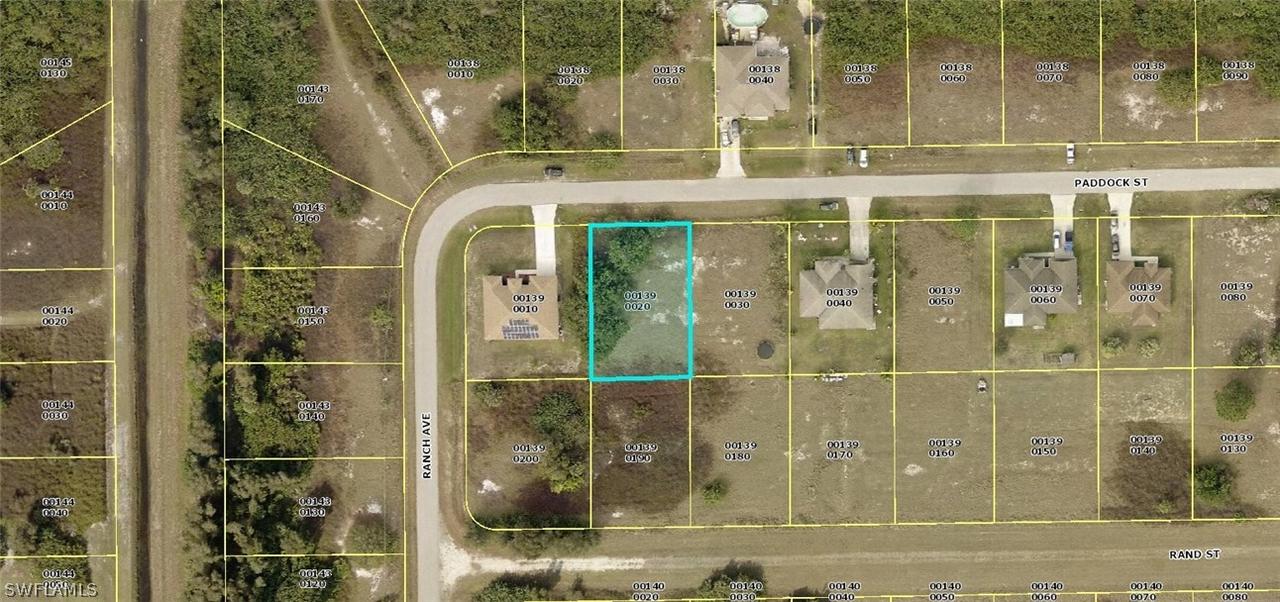 462 Paddock St., Lehigh Acres, FL 33974