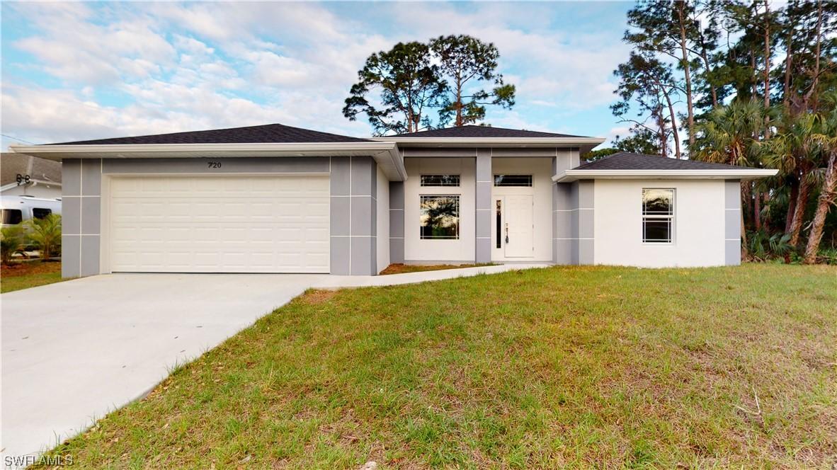 720 Robert Ave., Lehigh Acres, FL 33936