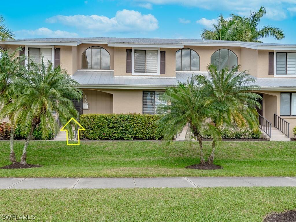 605 8th Ave., Naples, FL 34102