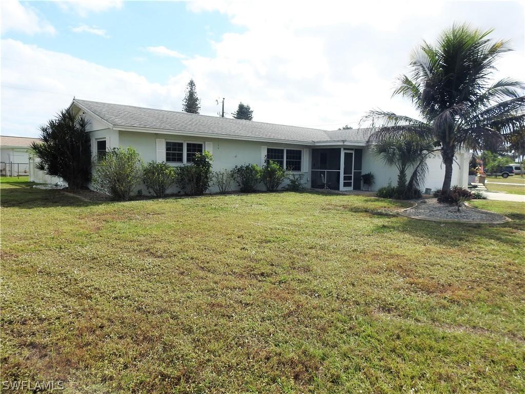 101 Maple Ave., Lehigh Acres, FL 33936