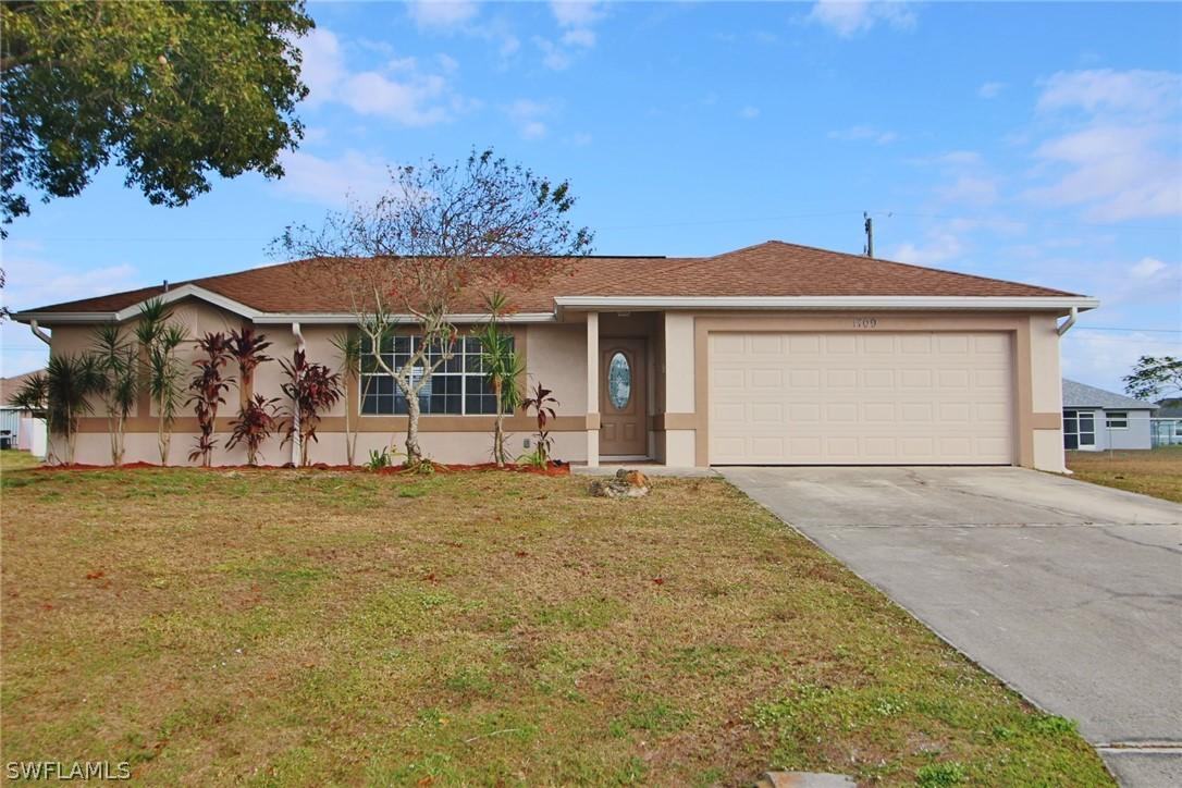 1709 NE 26th Ter., Cape Coral, FL 33909
