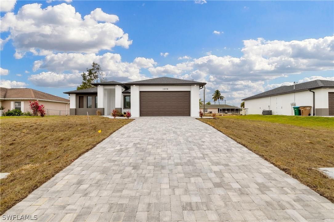 1206 NE 6th Pl., Cape Coral, FL 33909