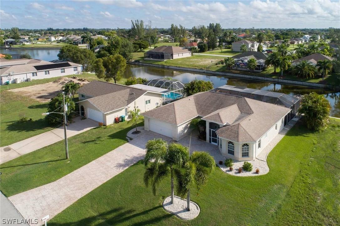 3725 SW 11th Ct., Cape Coral, FL 33914
