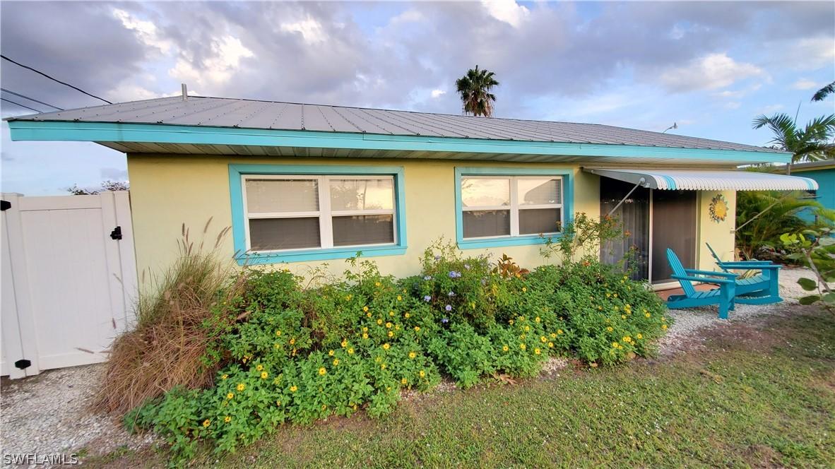 3016 Stringfellow Rd., St. James City, FL 33956