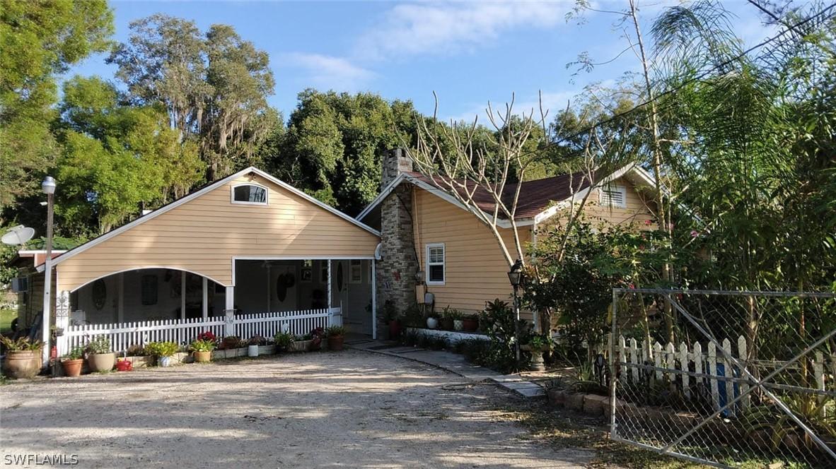 3821 Madison Ave., Fort Myers, FL 33916