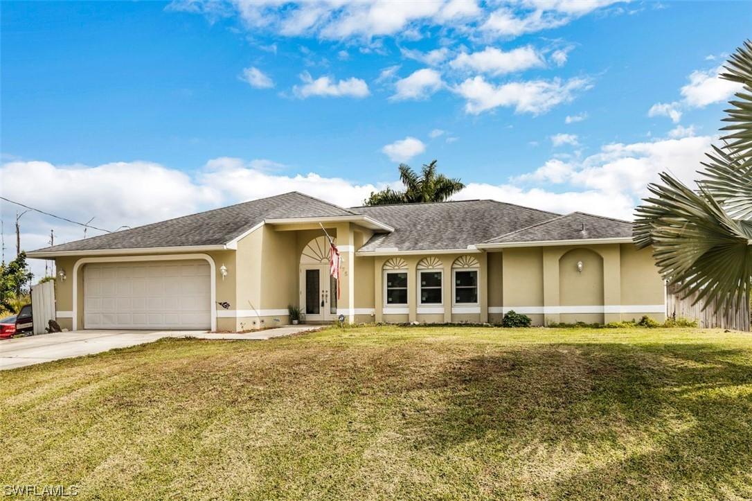375 Charwood Ave., Lehigh Acres, FL 33974