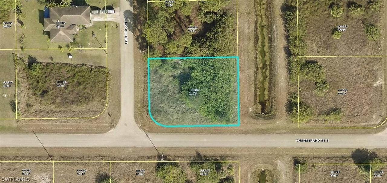 497/499 Loretta Ave., Lehigh Acres, FL 33974