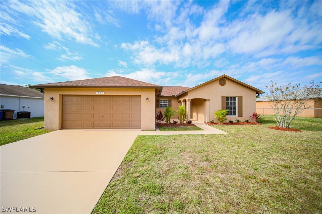 604 Thomas Sherwin Ave., Lehigh Acres, FL 33974