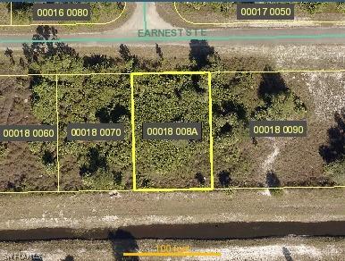 1224 Earnest St., Lehigh Acres, FL 33974