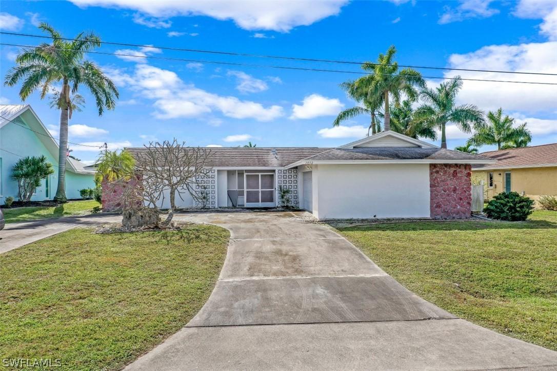1932 SE 35th St., Cape Coral, FL 33904