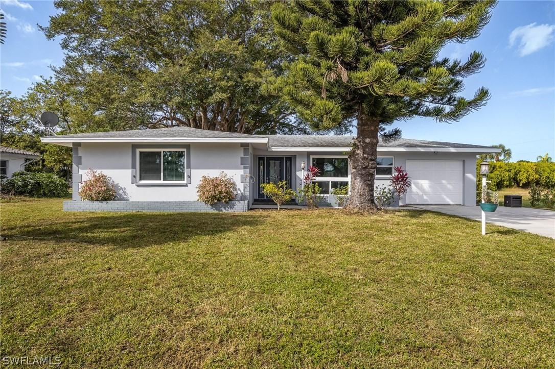 4004 Country Club Blvd., Cape Coral, FL 33904