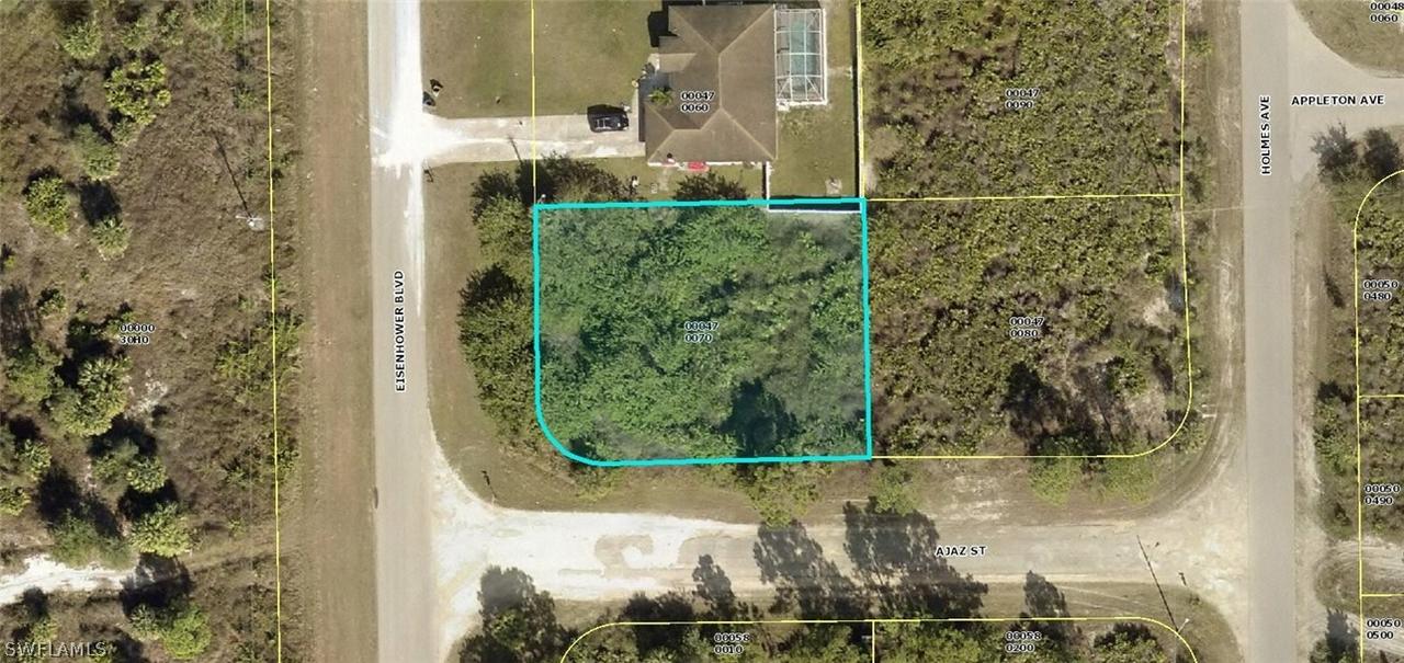837/839 Eisenhower Blvd., Lehigh Acres, FL 33974