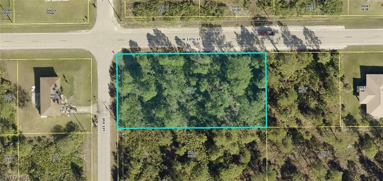 922 Lee Ave., Lehigh Acres, FL 33972