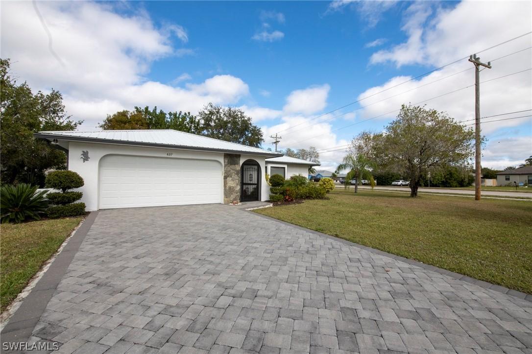 627 SE 19th Ln., Cape Coral, FL 33990