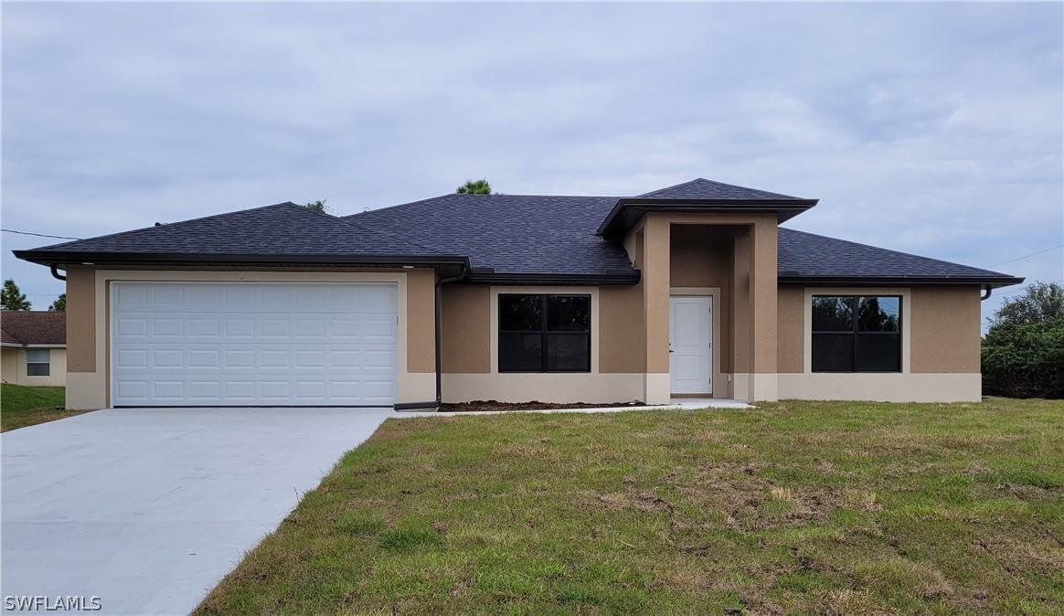 921 Magnolia Ave., Lehigh Acres, FL 33972