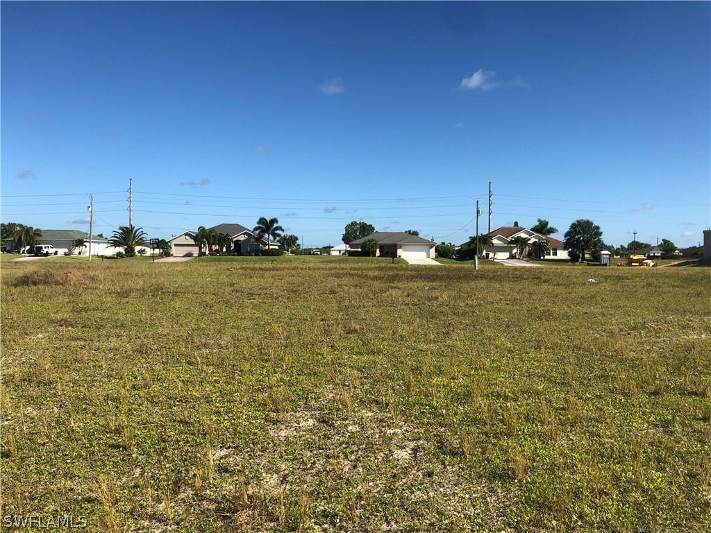 327 NW 23rd St., Cape Coral, FL 33993