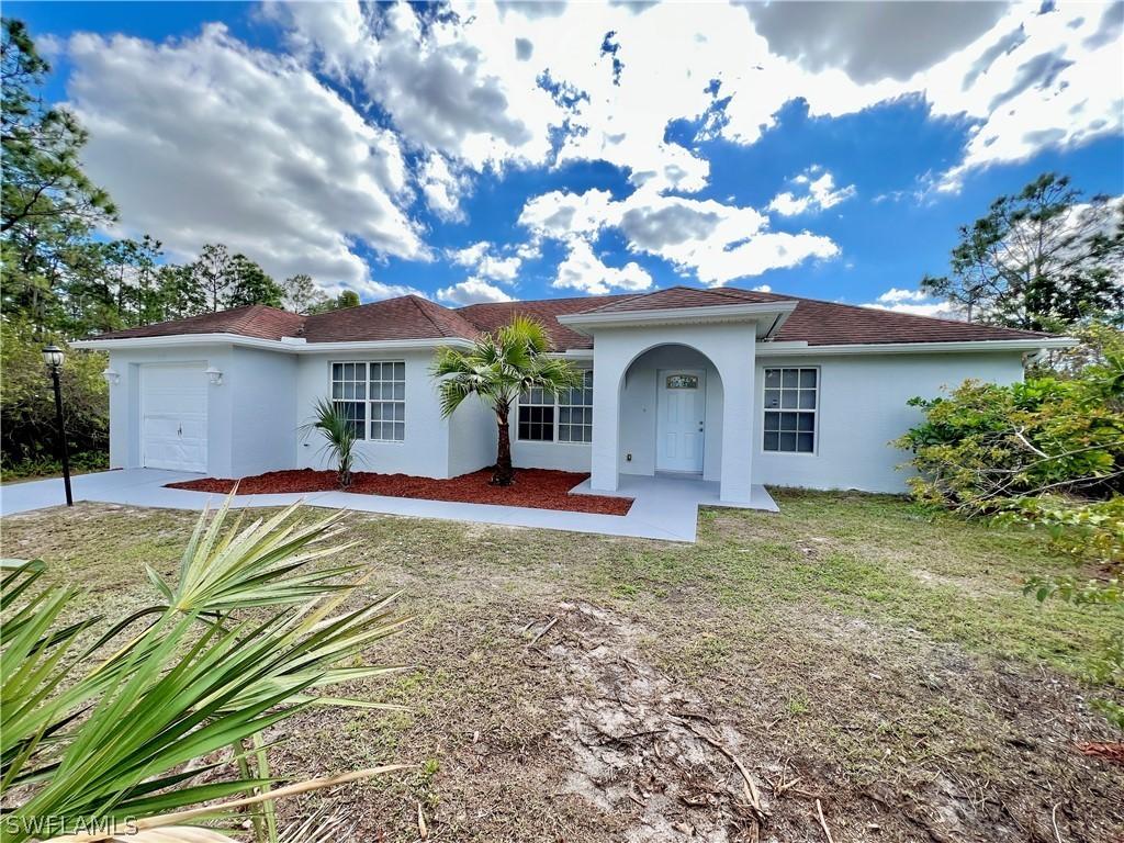 1238 Cherry St., Lehigh Acres, FL 33974