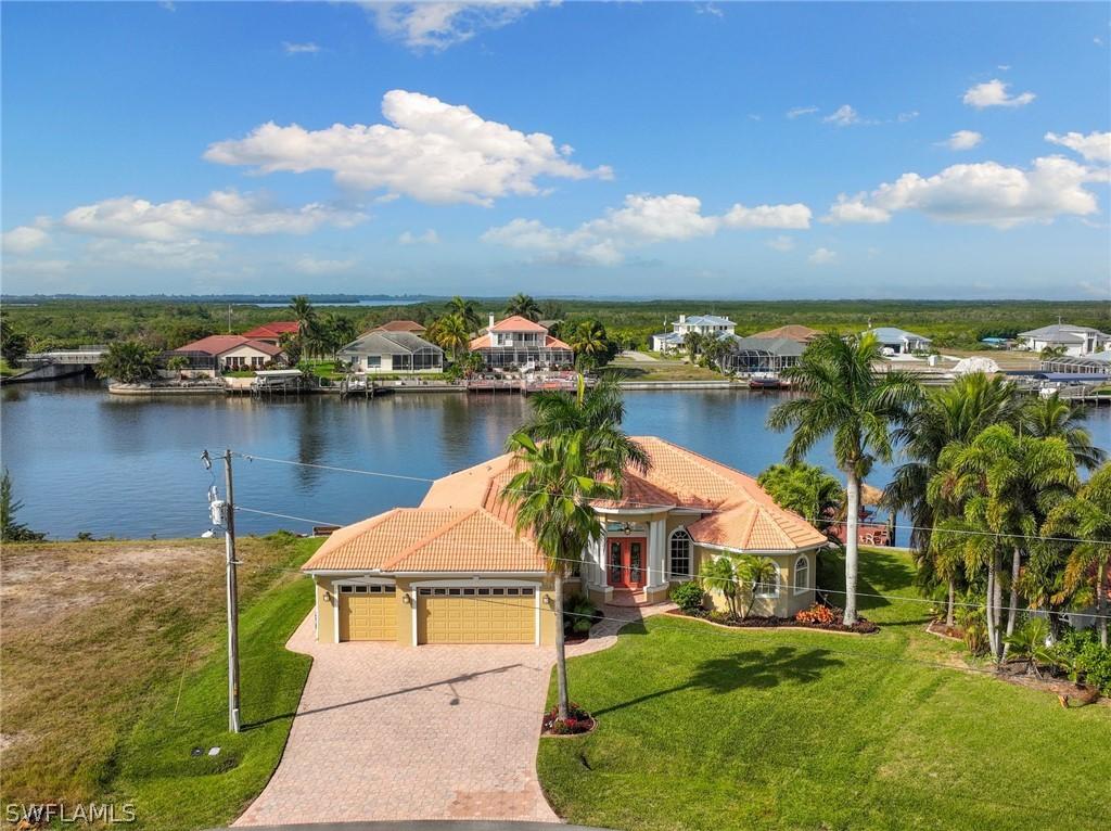 202 SW 38th Pl., Cape Coral, FL 33991
