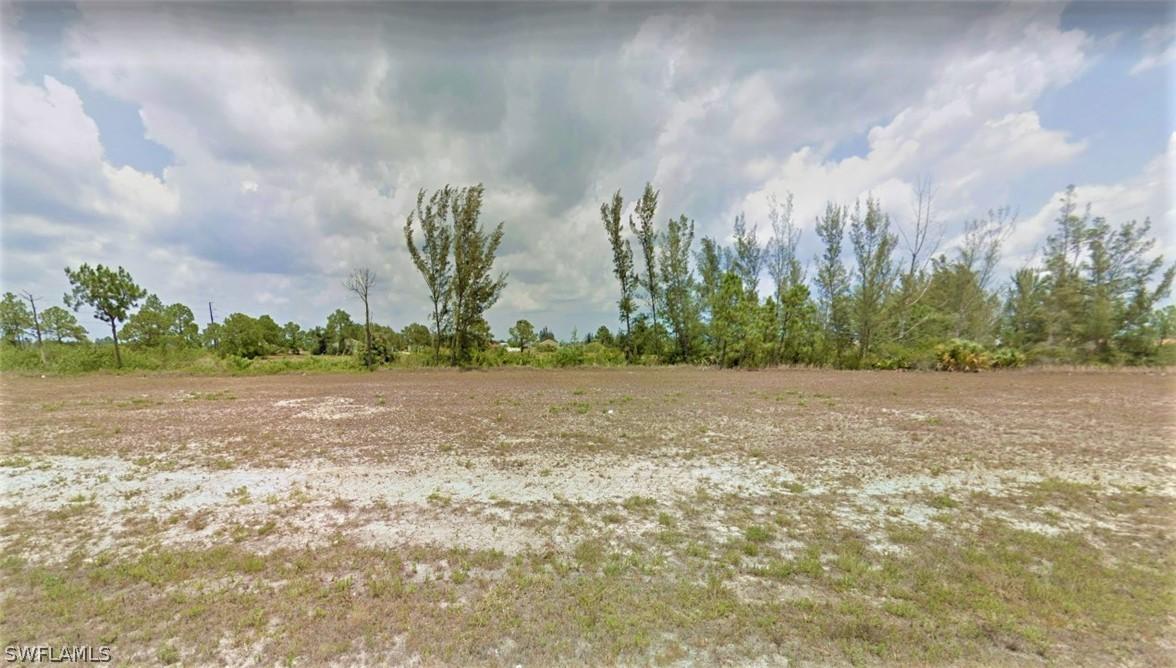 817 NE 38th Ter., Cape Coral, FL 33909