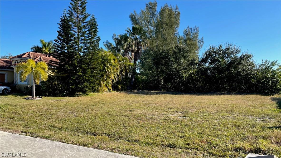 2135 Surfside Blvd., Cape Coral, FL 33991