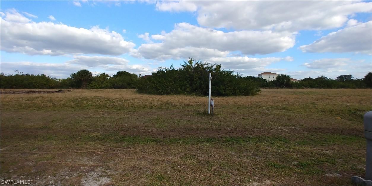 2605 NE 20th Pl., Cape Coral, FL 33909