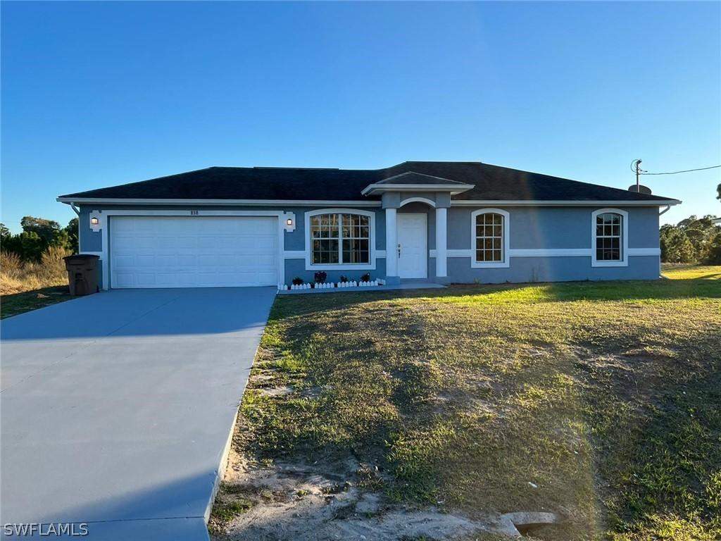 838 Foxtail St., Lehigh Acres, FL 33974