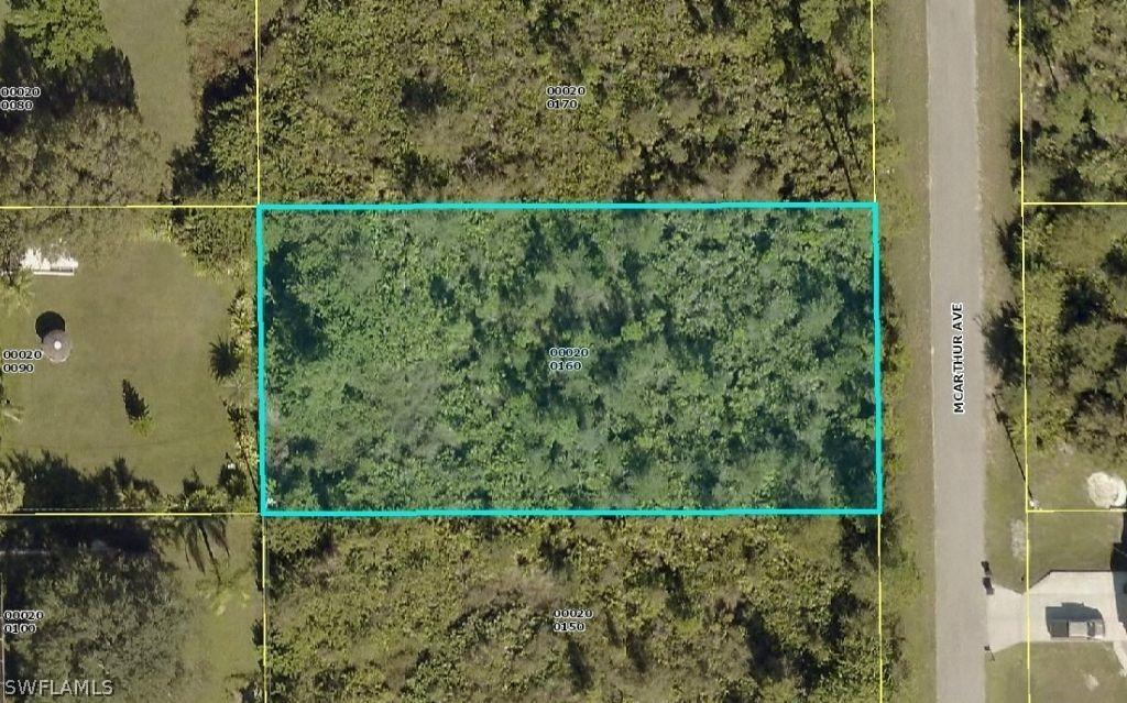 907 Mcarthur Ave., Lehigh Acres, FL 33936