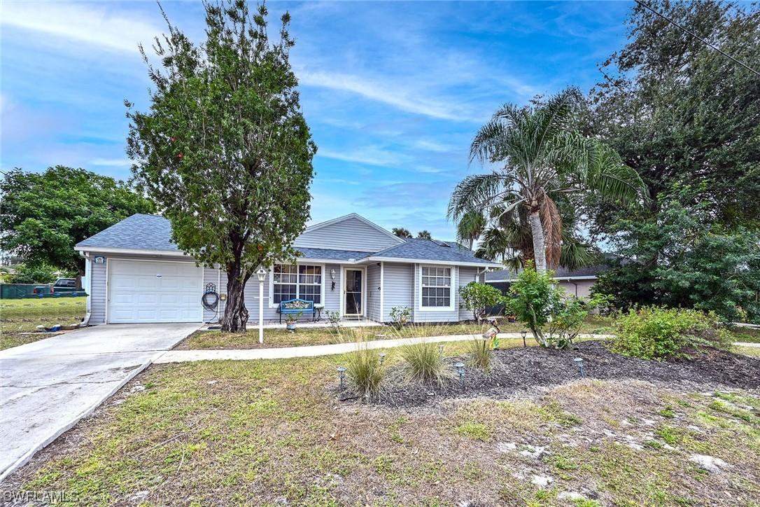 2811 4th St., Lehigh Acres, FL 33971