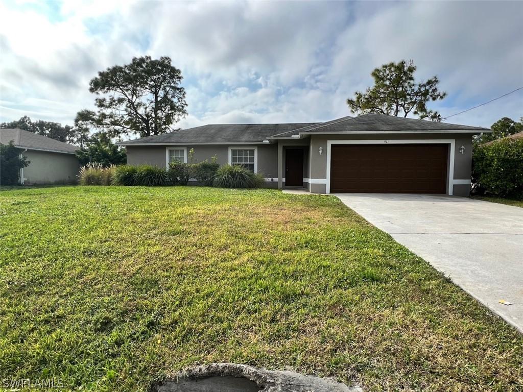 911 Anza Ave., Lehigh Acres, FL 33971