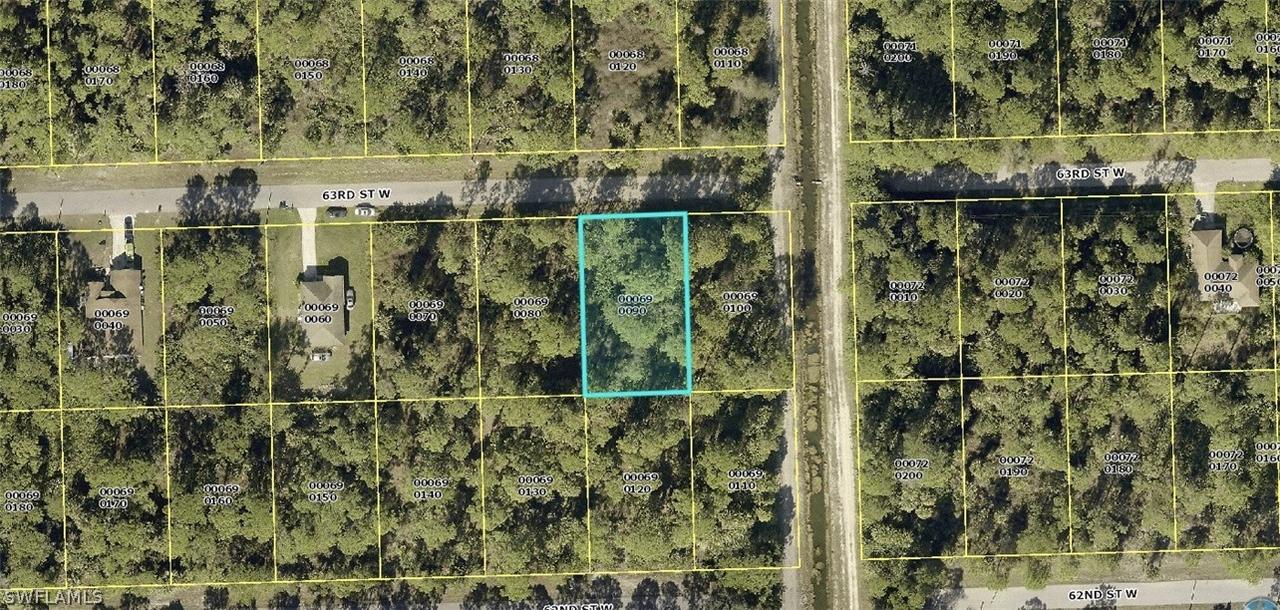 1715 Mcarthur Ave., Lehigh Acres, FL 33972